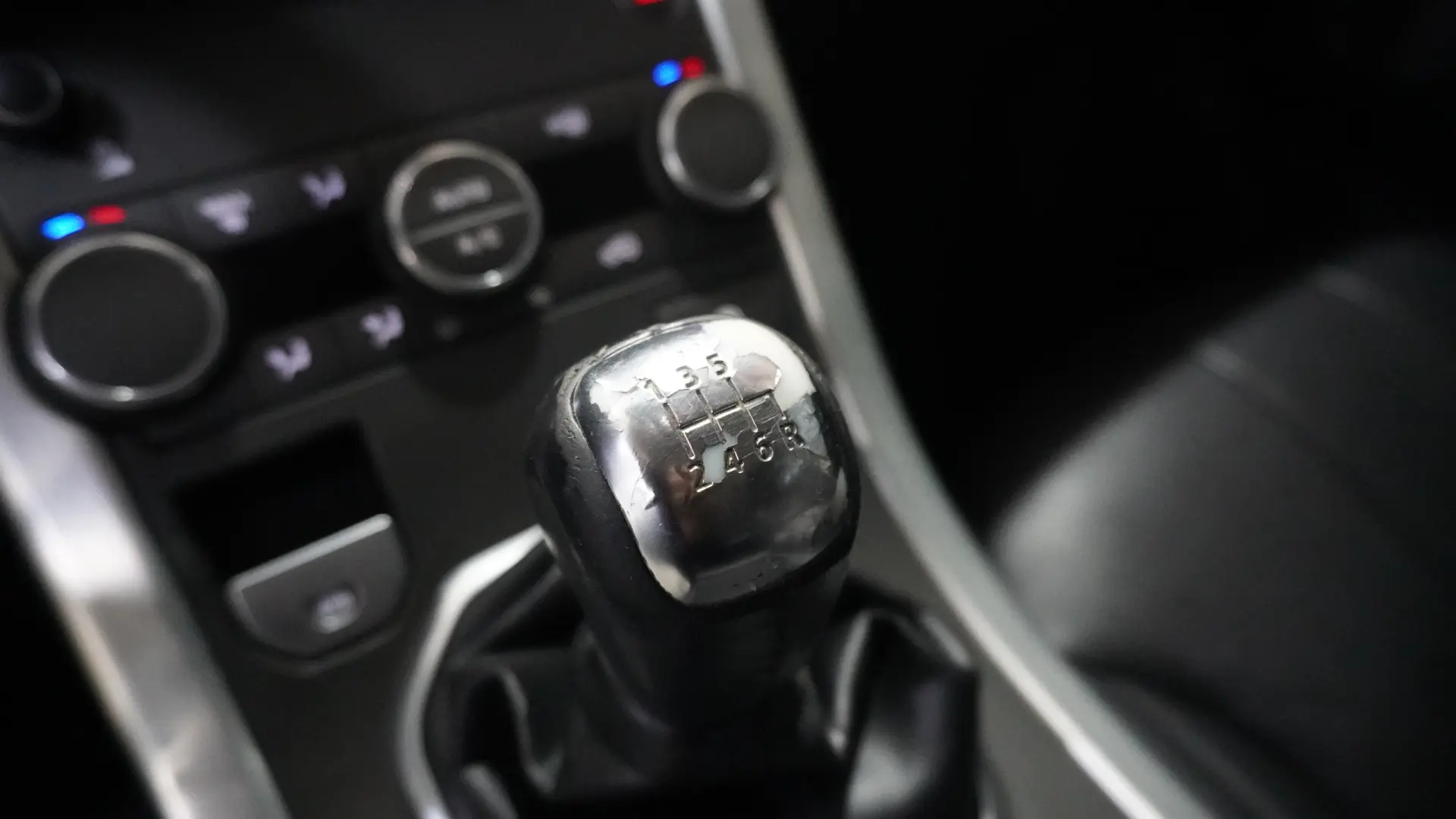 Land Rover Range Rover Evoque 2.0 eD4 SE Dynamic 24