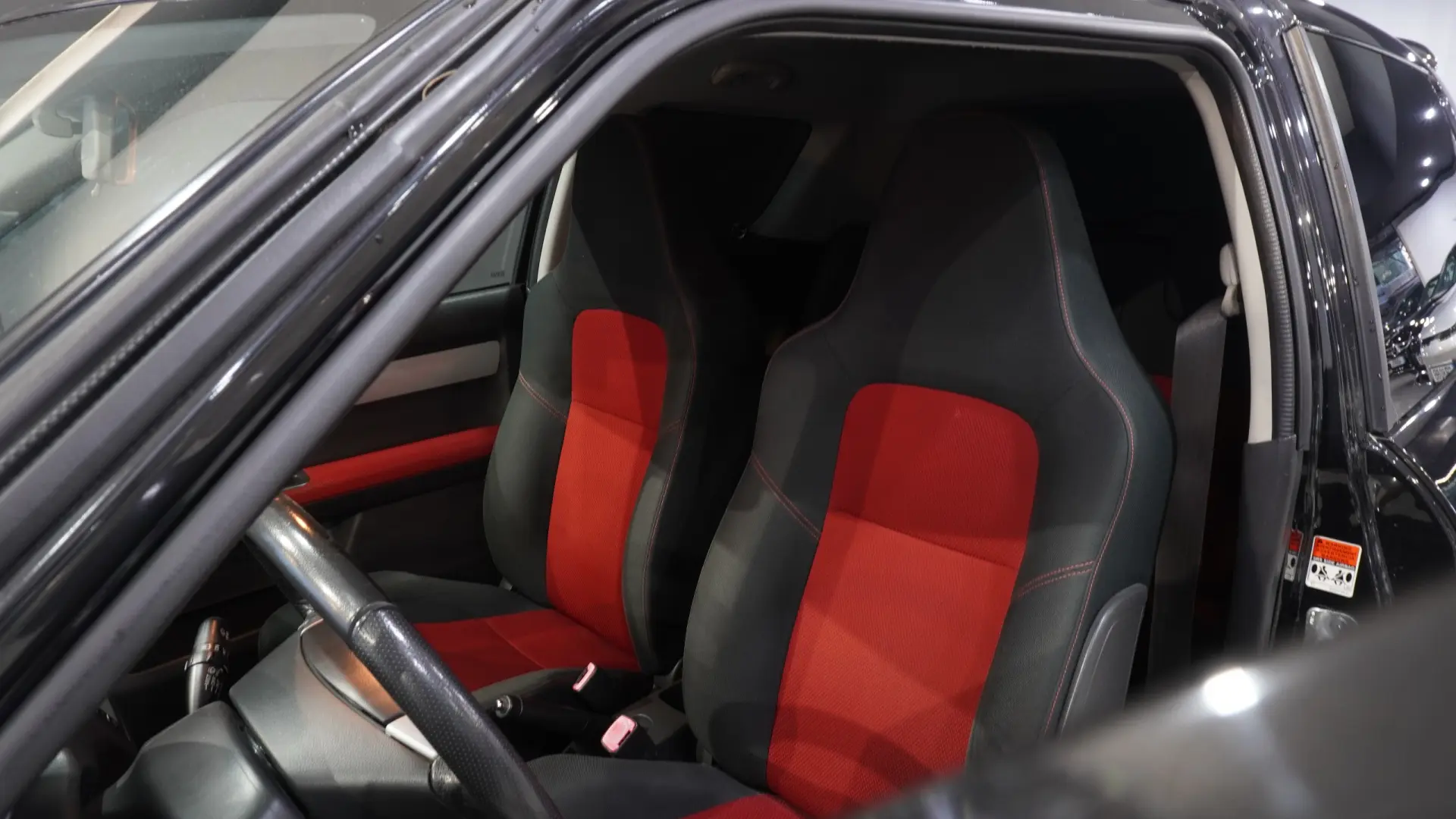 Suzuki Swift 1.6 Sport 11