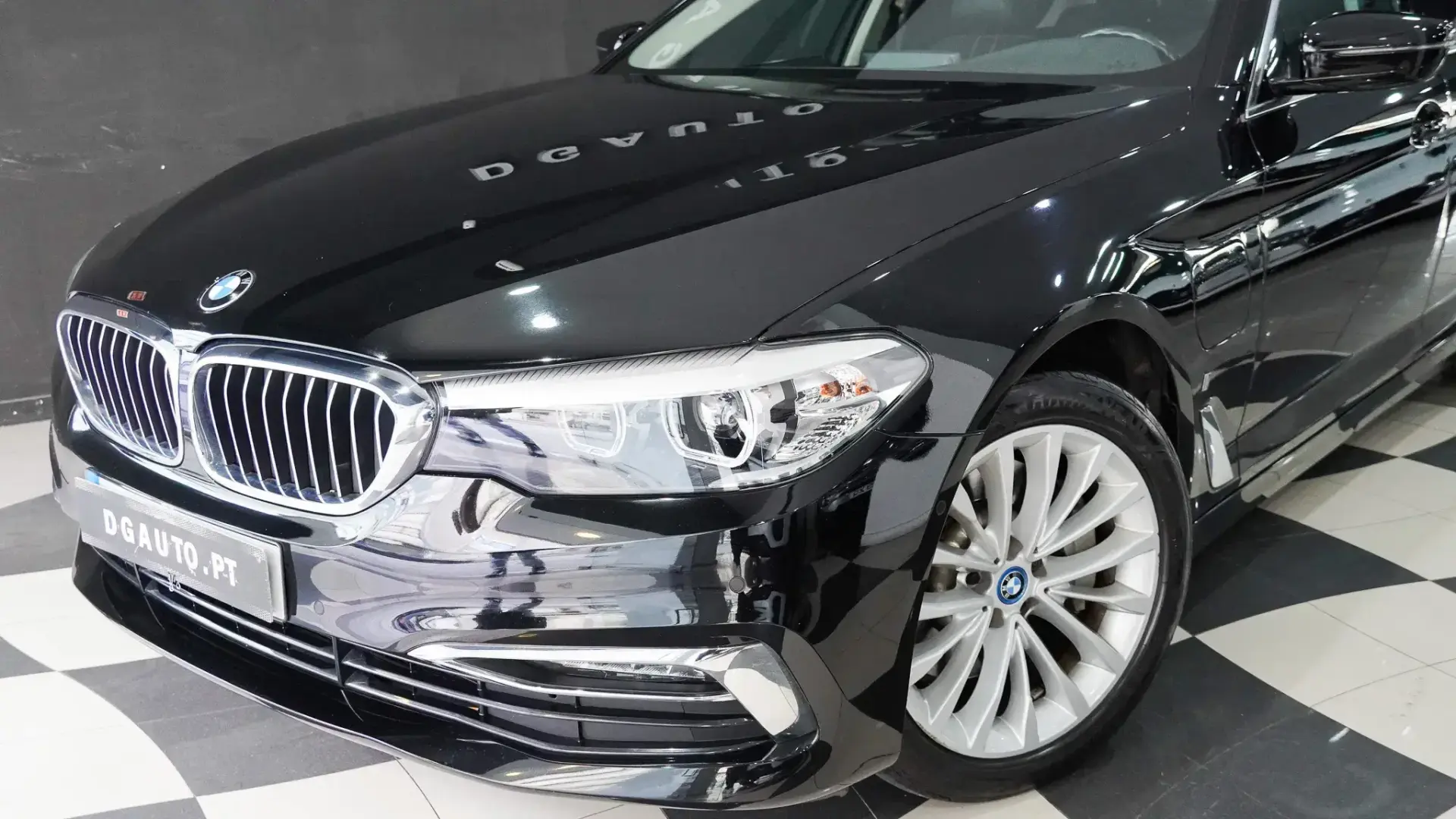 BMW 530 i Line Luxury Auto 2