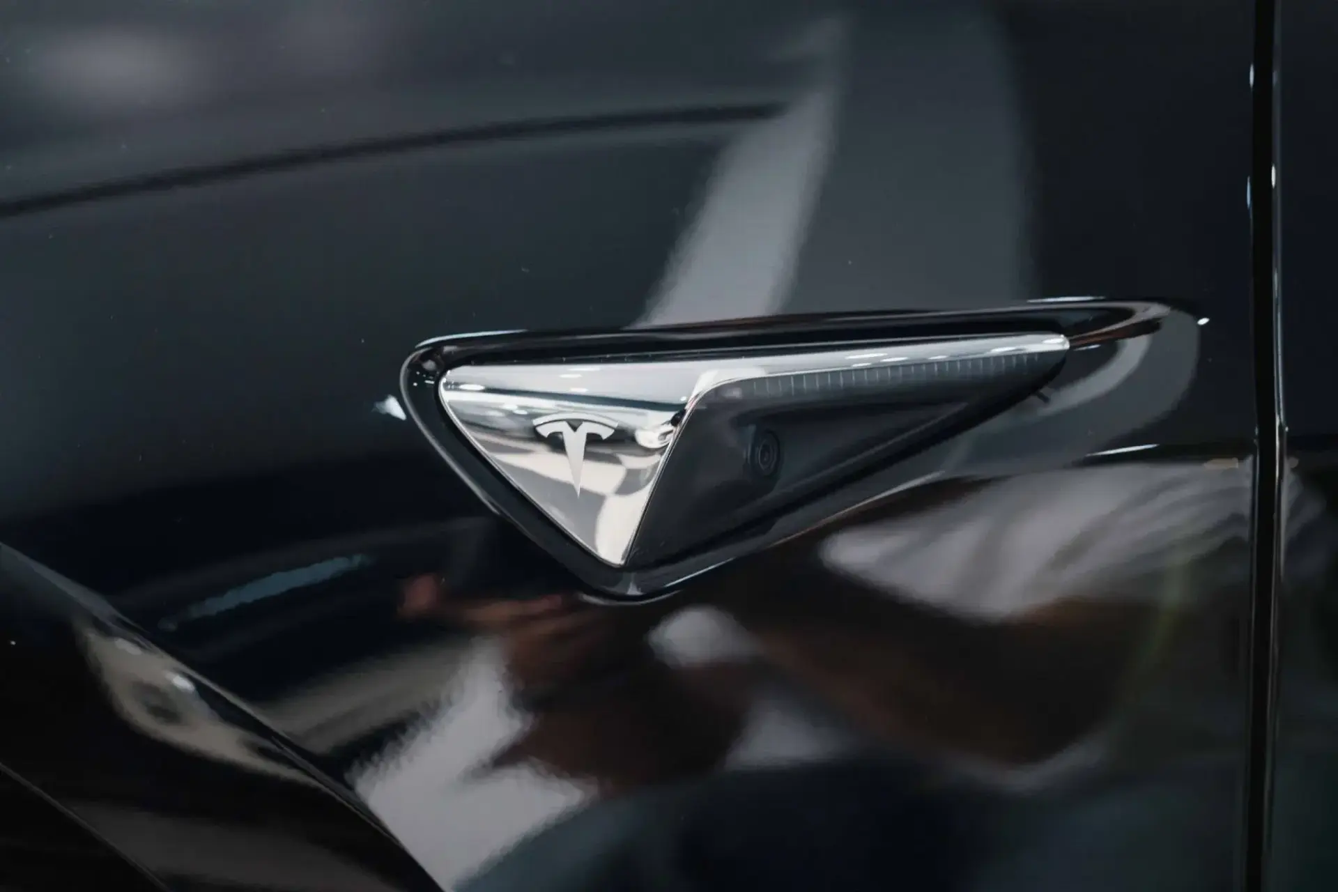Tesla Model 3 20