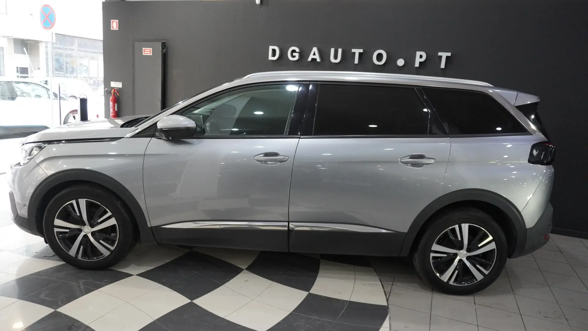 Peugeot 5008 1.2 PureTech Allure Pack 6