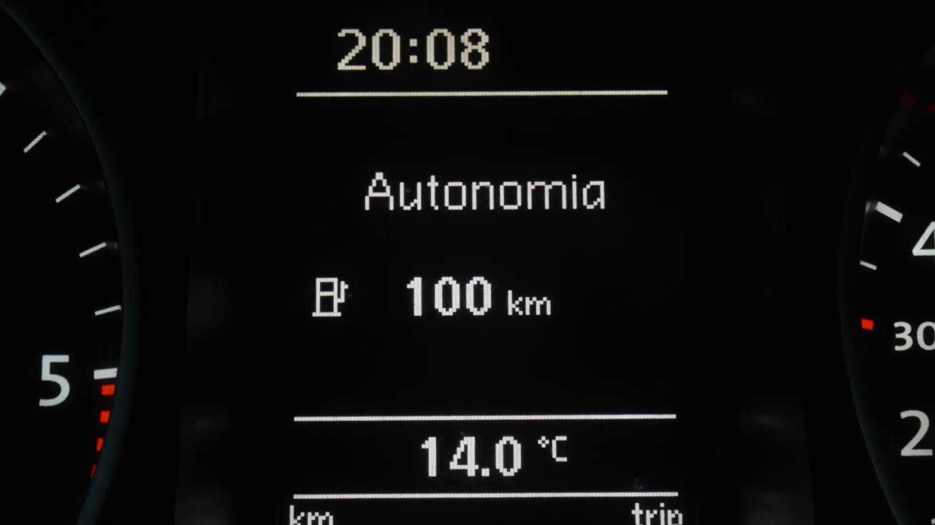 Volkswagen Passat 1.6 TDI Confortline 21