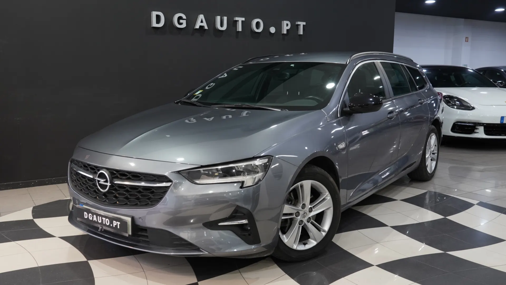 Opel Insignia Sports Tourer 2