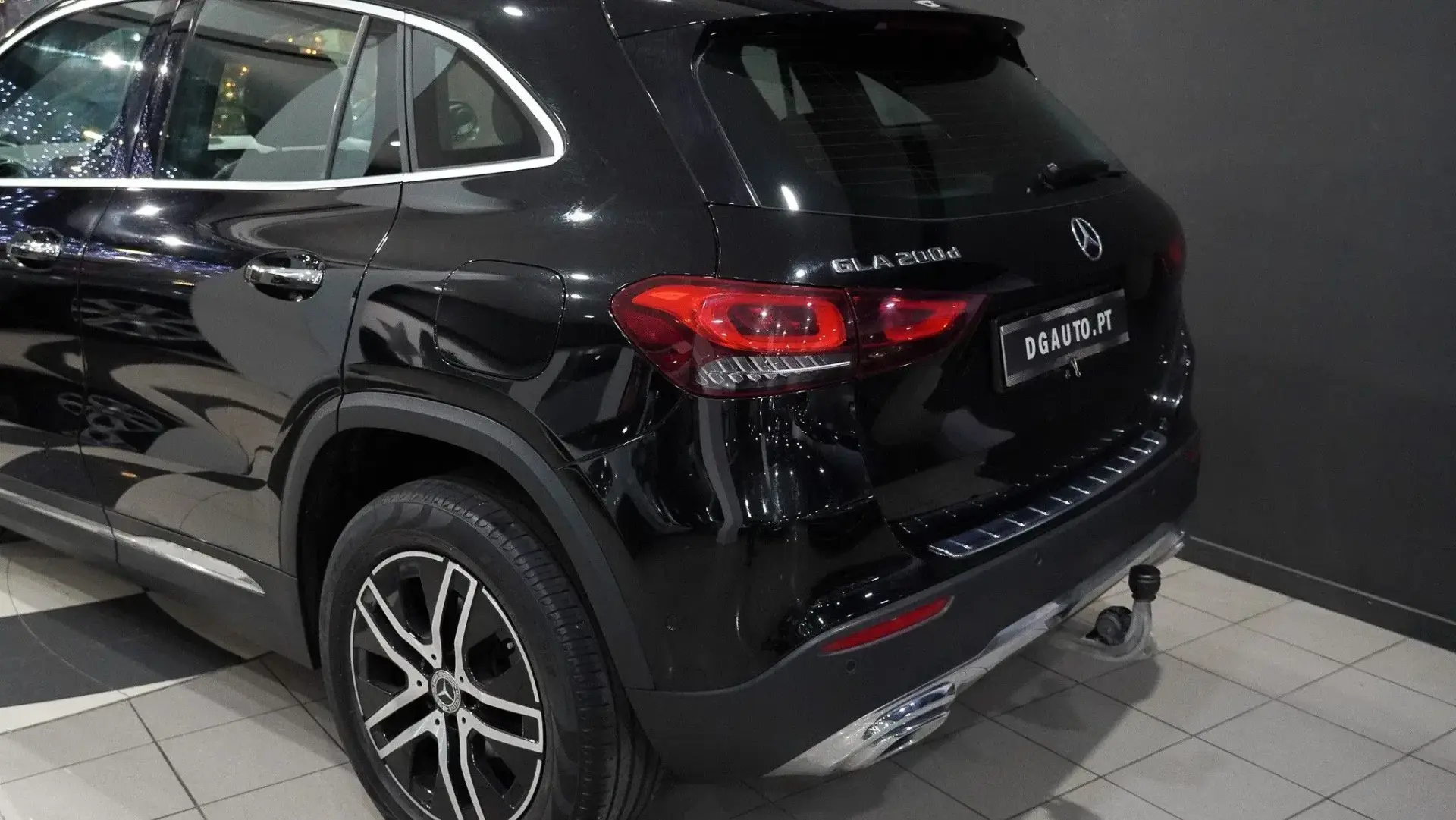 Mercedes-Benz GLA 200 54