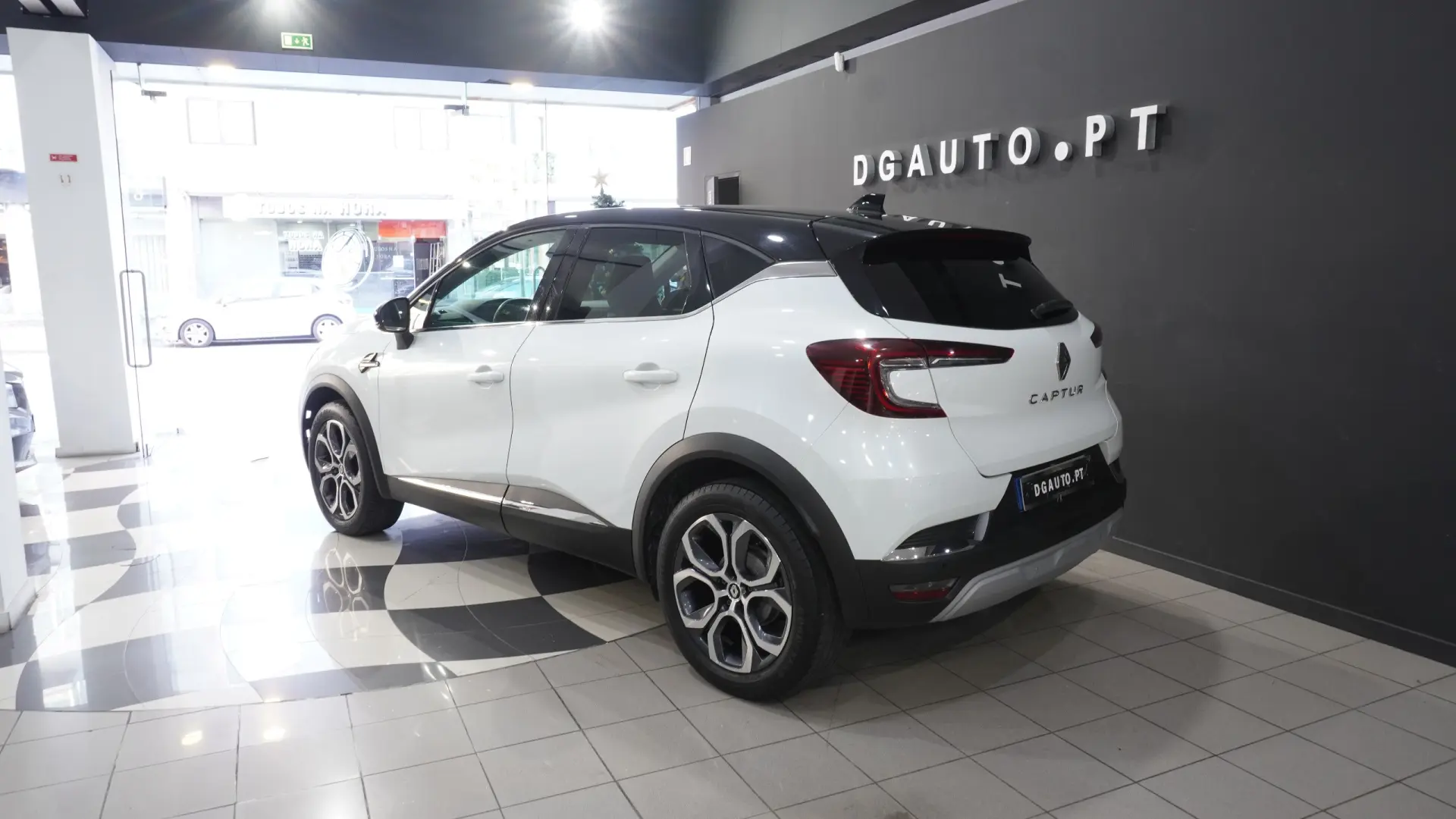 Renault Captur 1.0 TCe Evolution 10