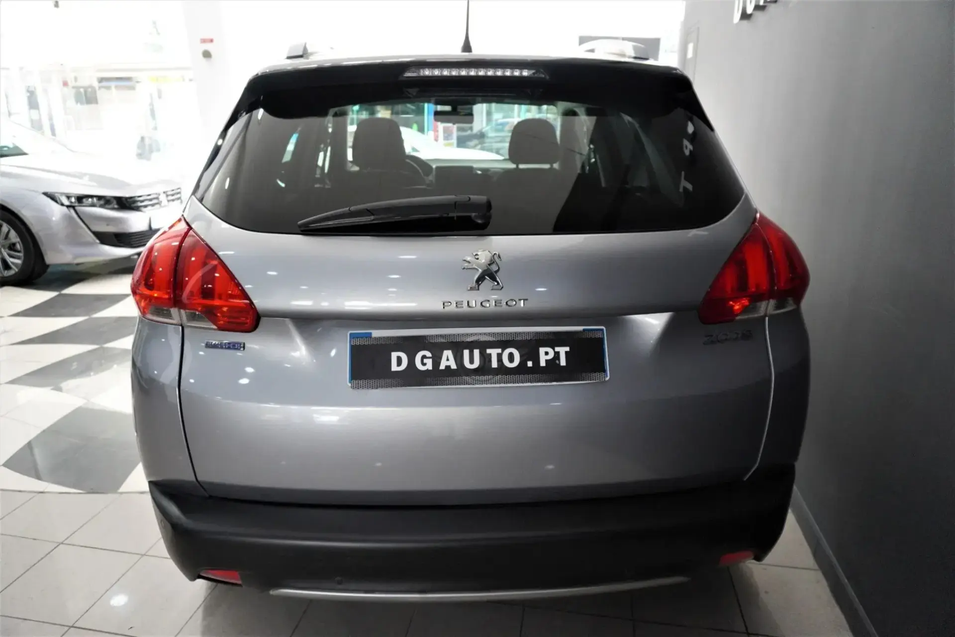 Peugeot 2008 32