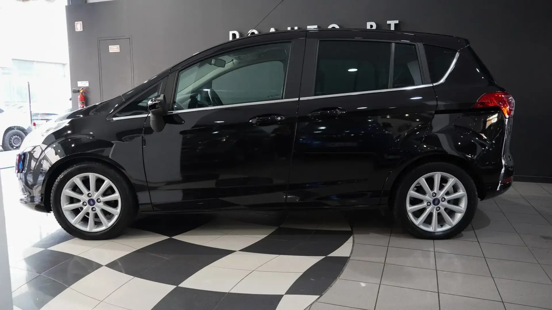 Ford B-Max 1.5 TDCi Titanium 12