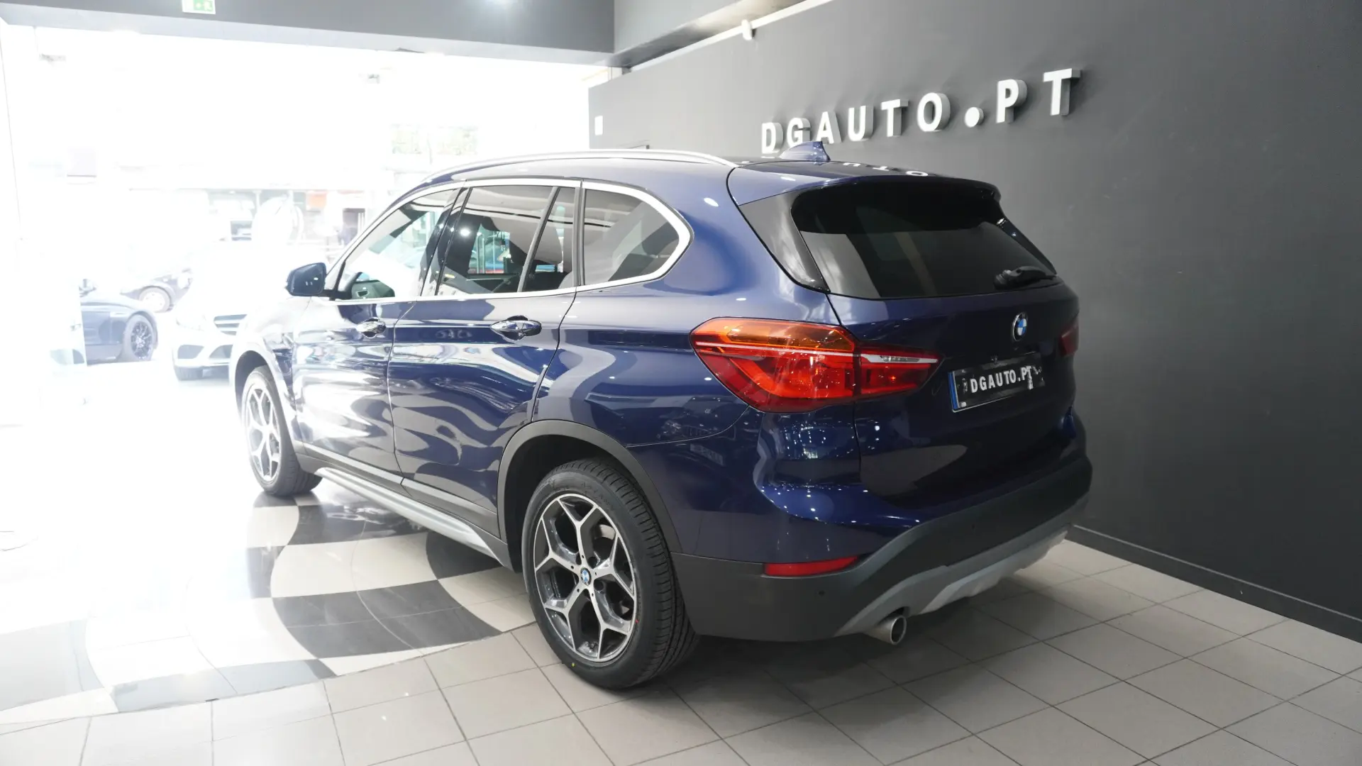 BMW X1 16 d sDrive 7