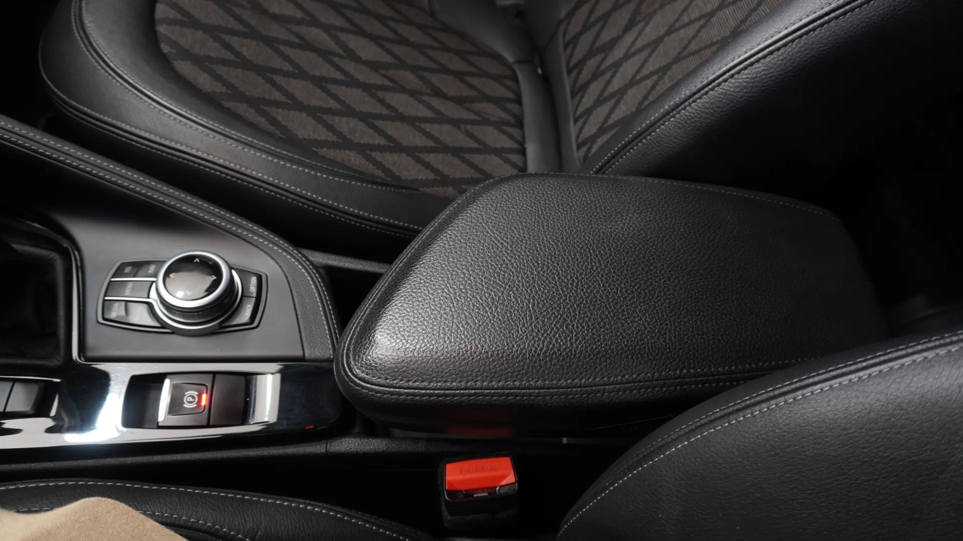 BMW X1 16 d sDrive 32