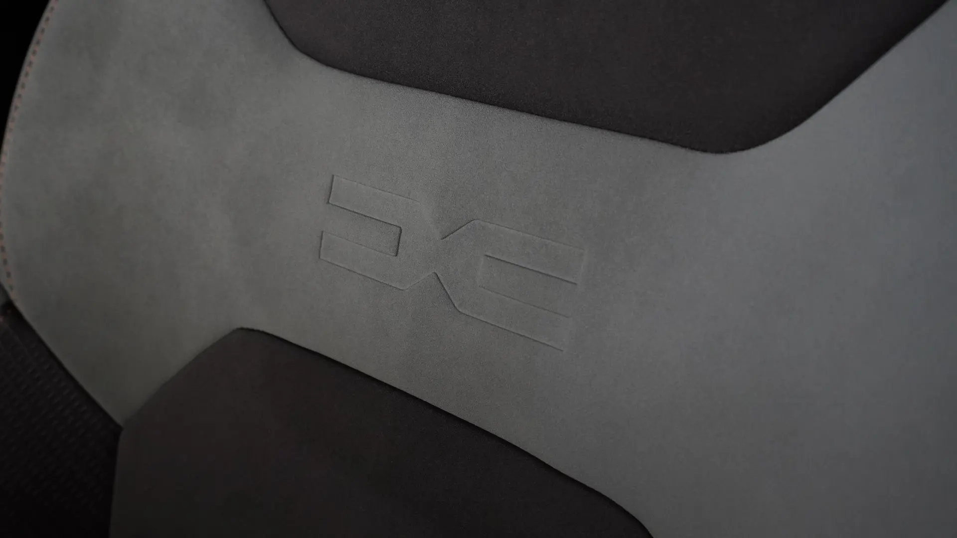 Dacia Duster 1.0 TCe ECO-G Extreme Bi-Fuel 23