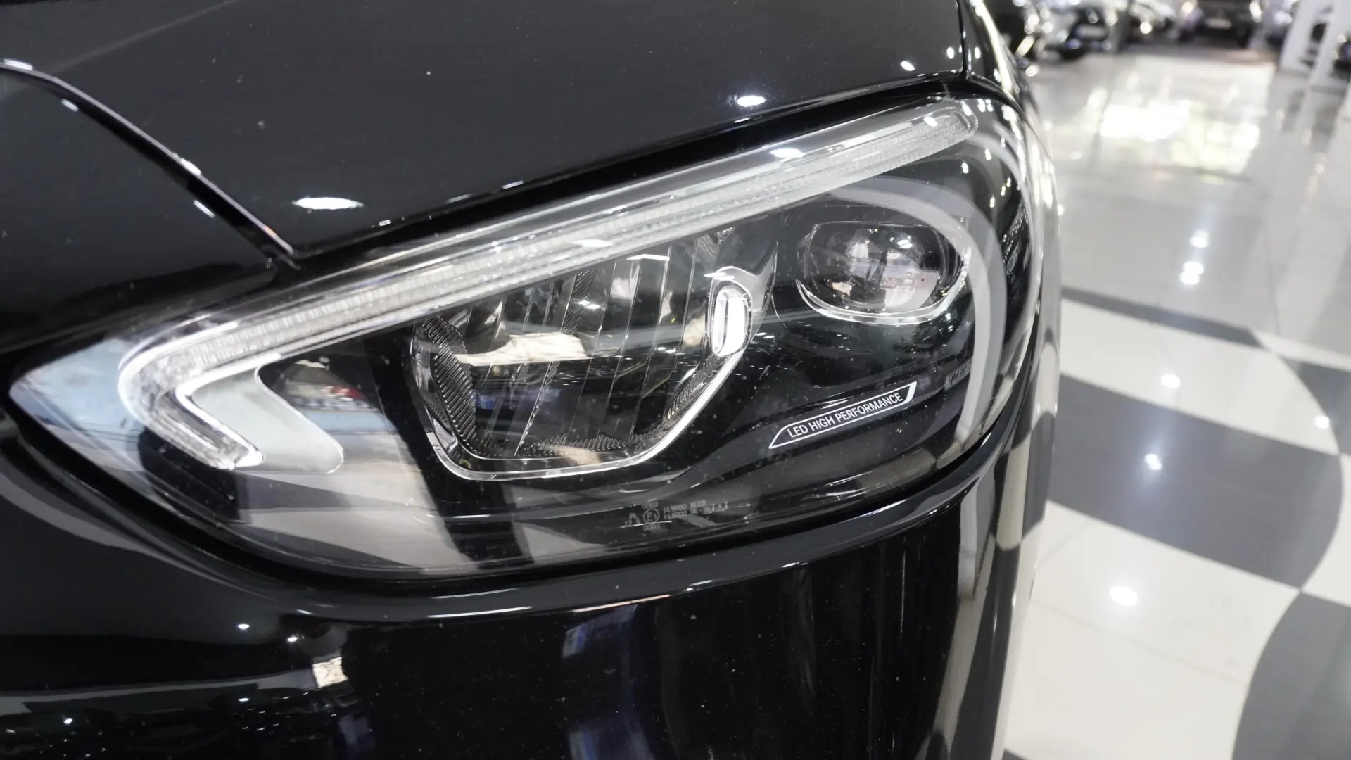 Mercedes-Benz C 220 Station d 9G-TRONIC 4Matic AMG Line 4