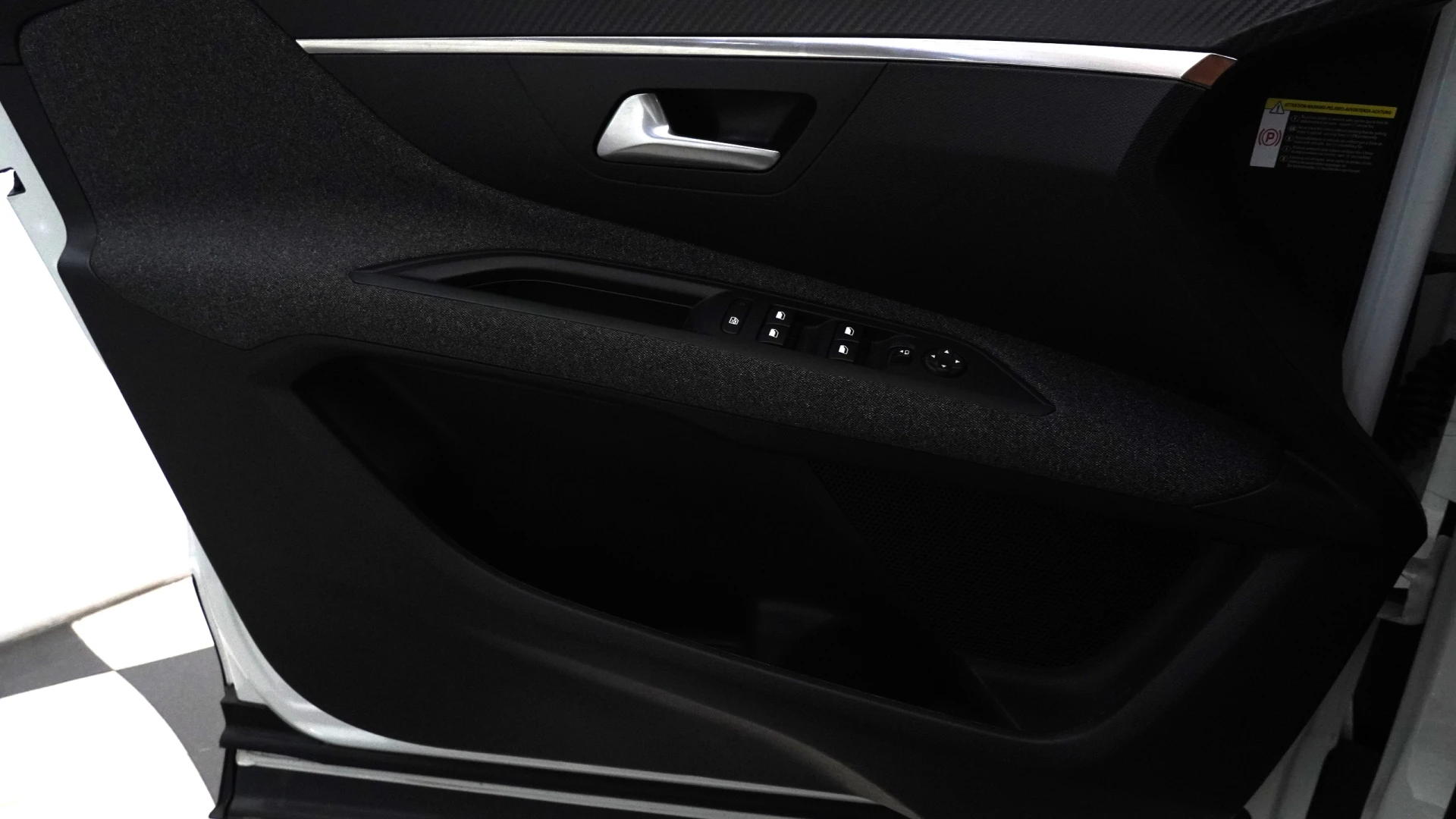 Peugeot 3008 Outro 8