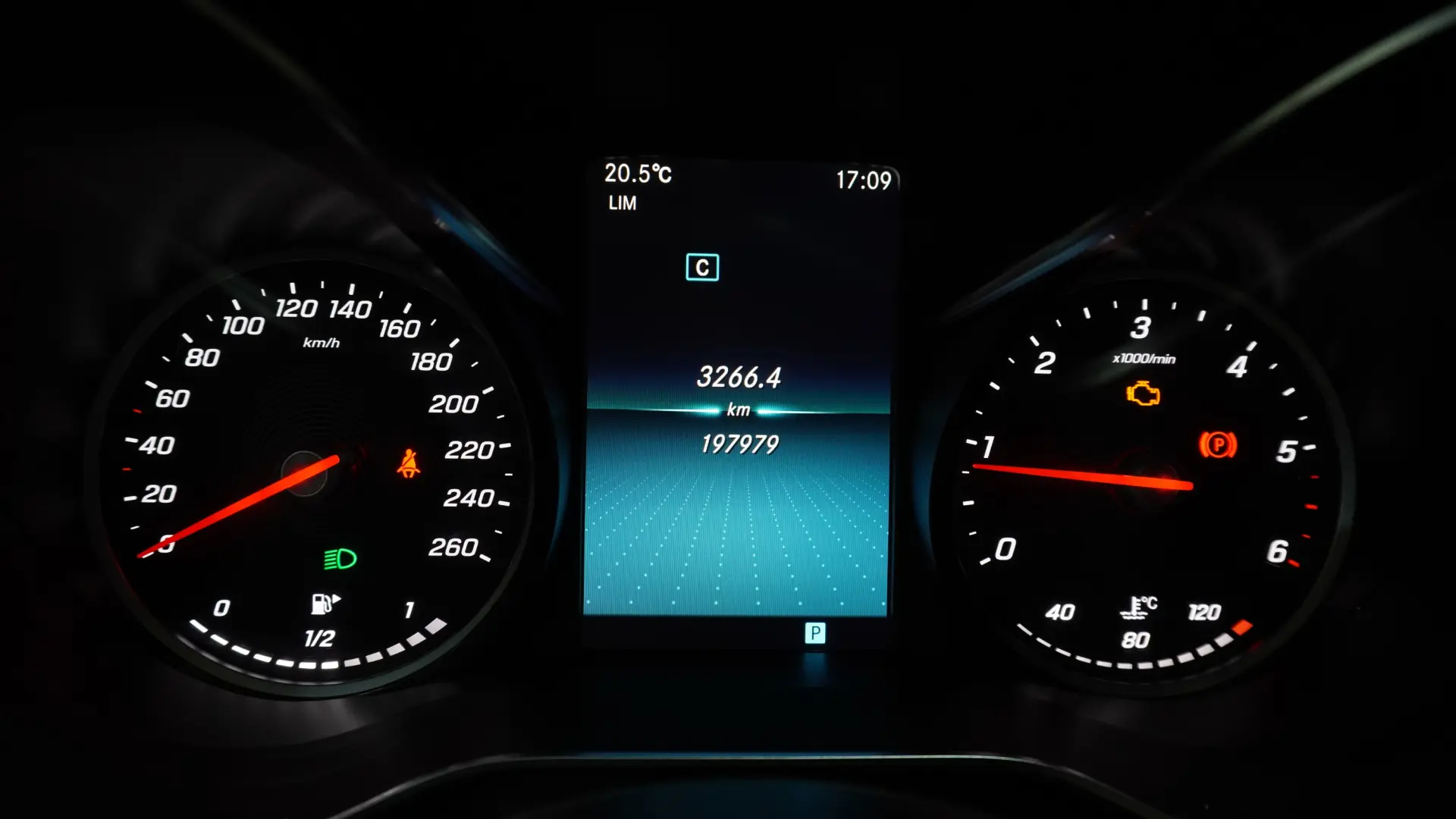 Mercedes-Benz C 200 23