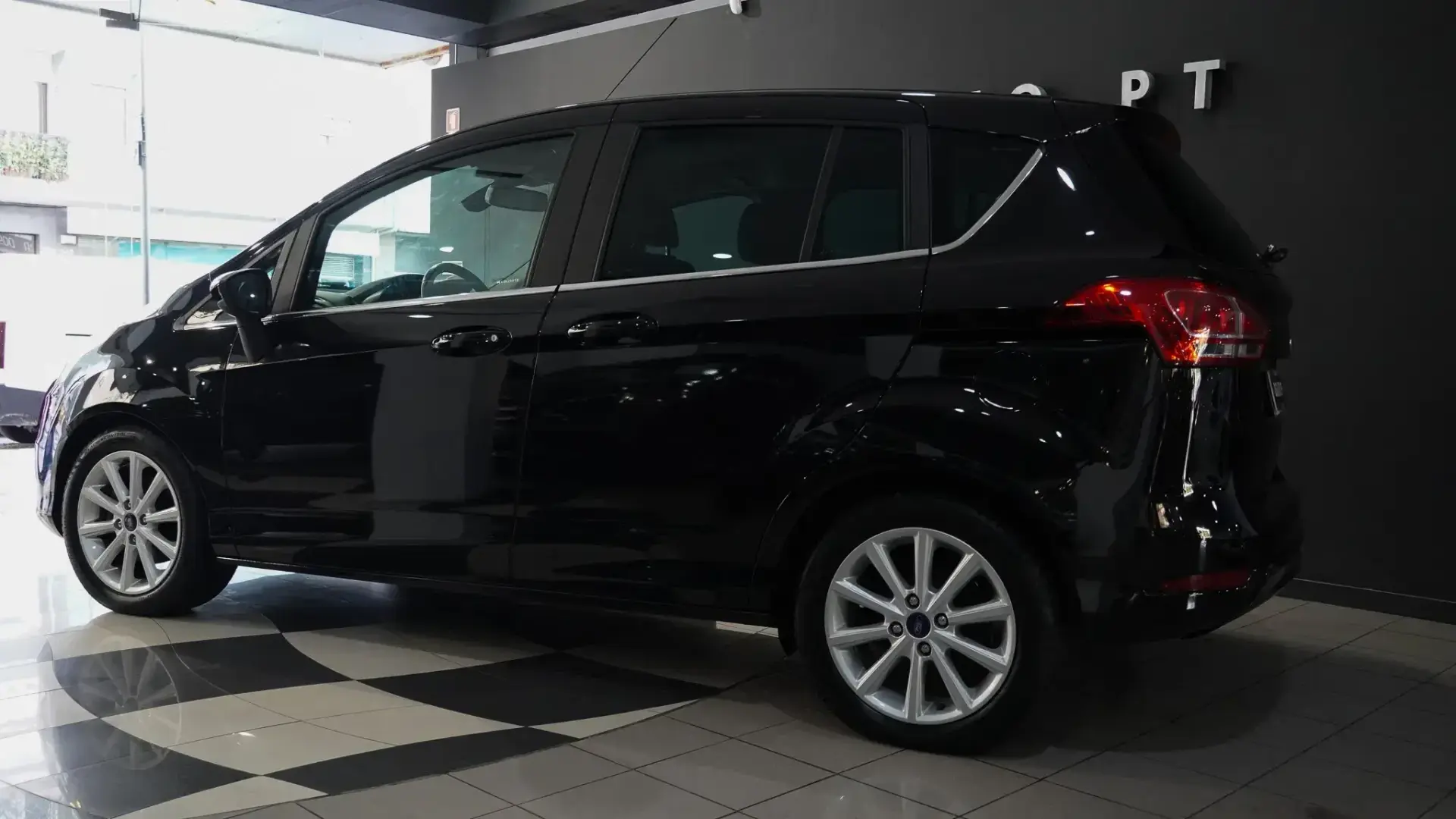 Ford B-Max 1.5 TDCi Titanium 13