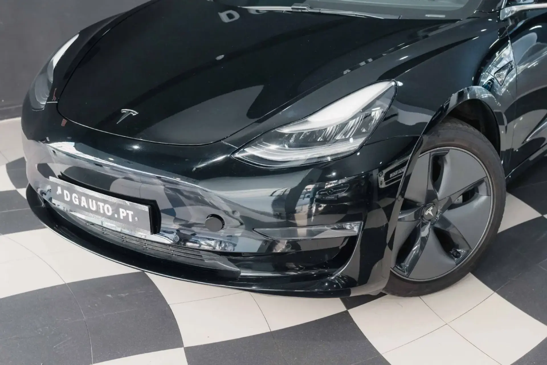 Tesla Model 3 15