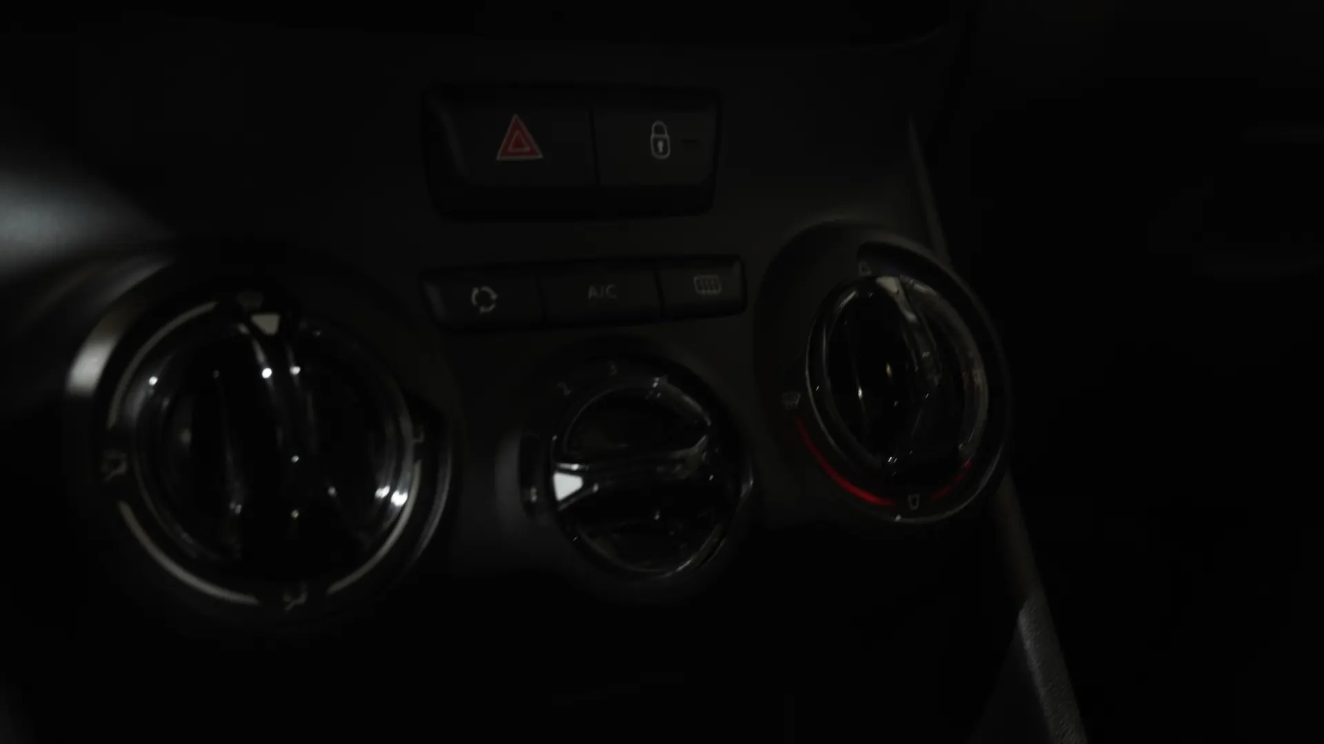 Peugeot 208 1.0 VTi Active 19