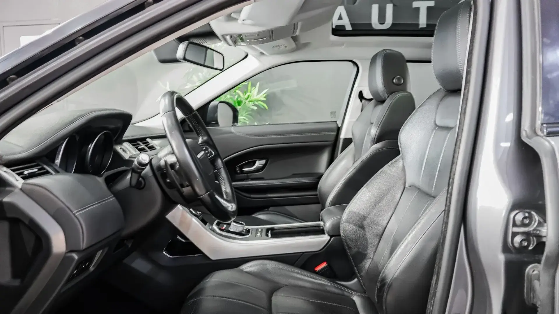 Land Rover Range Rover Evoque 13