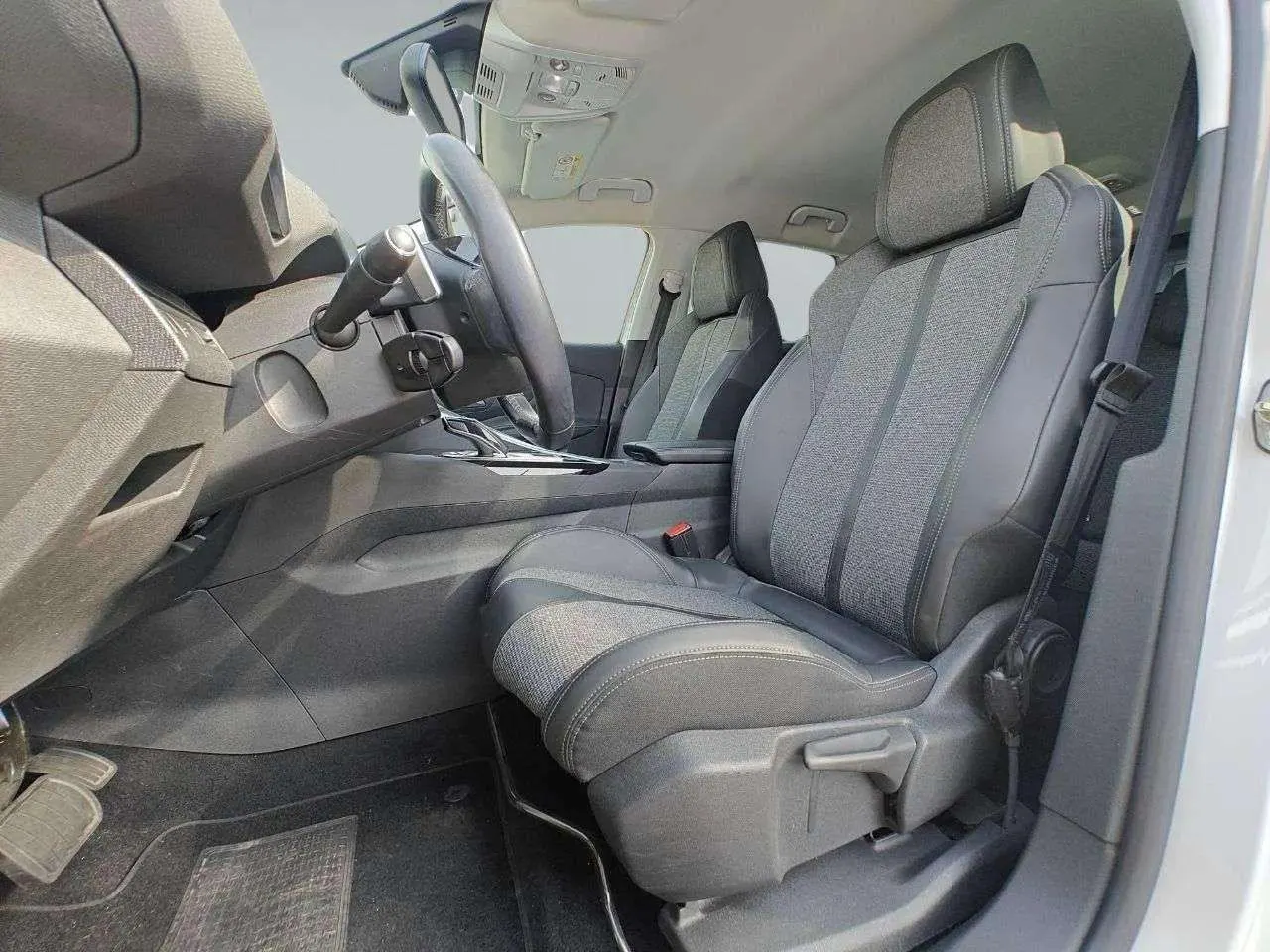 Peugeot 3008 1.5 BlueHDi Allure EAT8 8