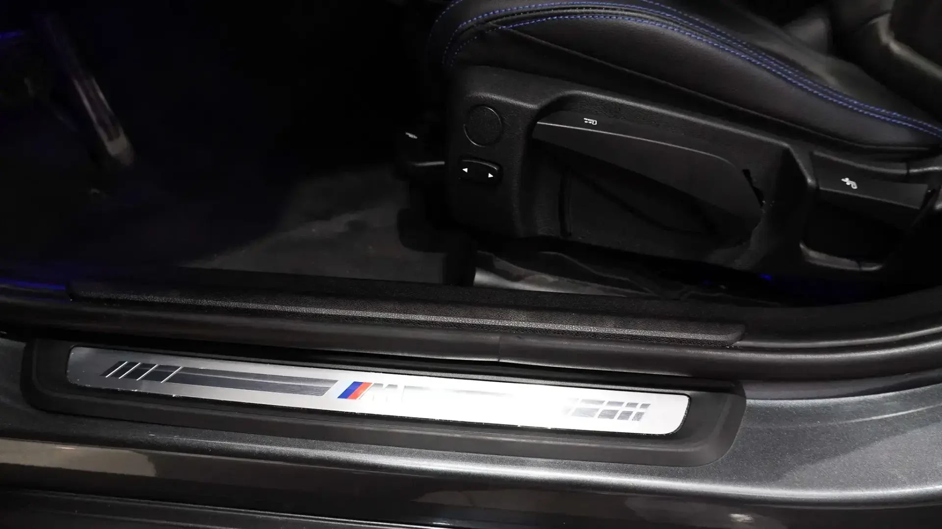 BMW 320 d Touring Pack M Auto 14