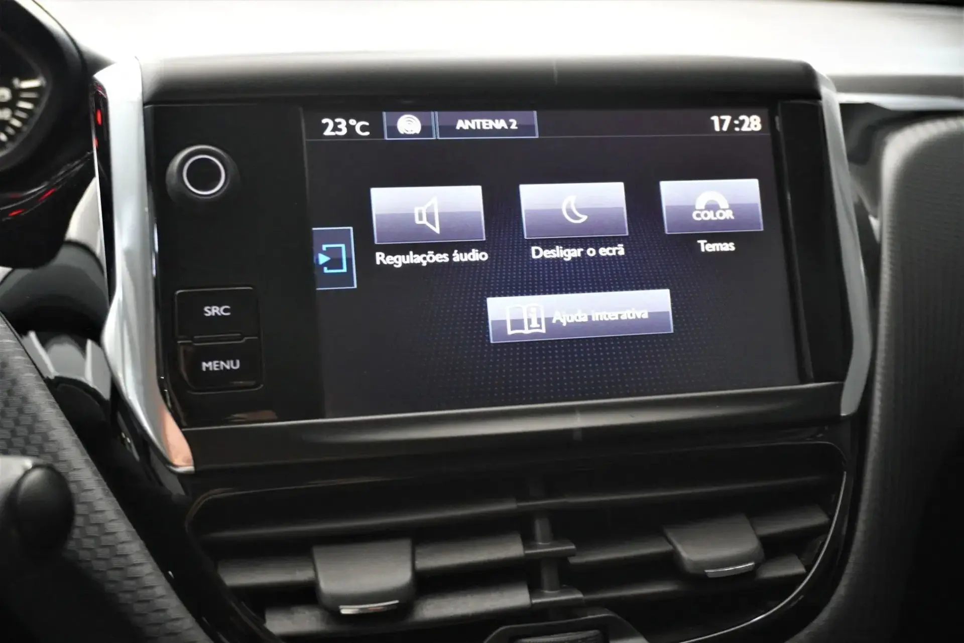 Peugeot 2008 23