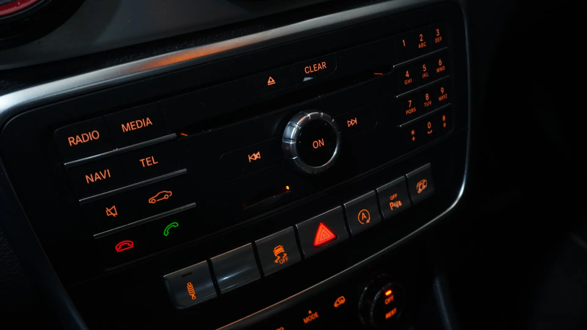 Mercedes-Benz CLA 45 AMG 4Matic Speedshift 7G-DCT 37