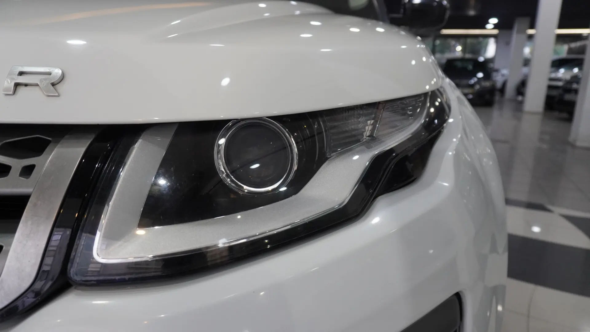 Land Rover Range Rover Evoque 2.0 eD4 SE Dynamic 5