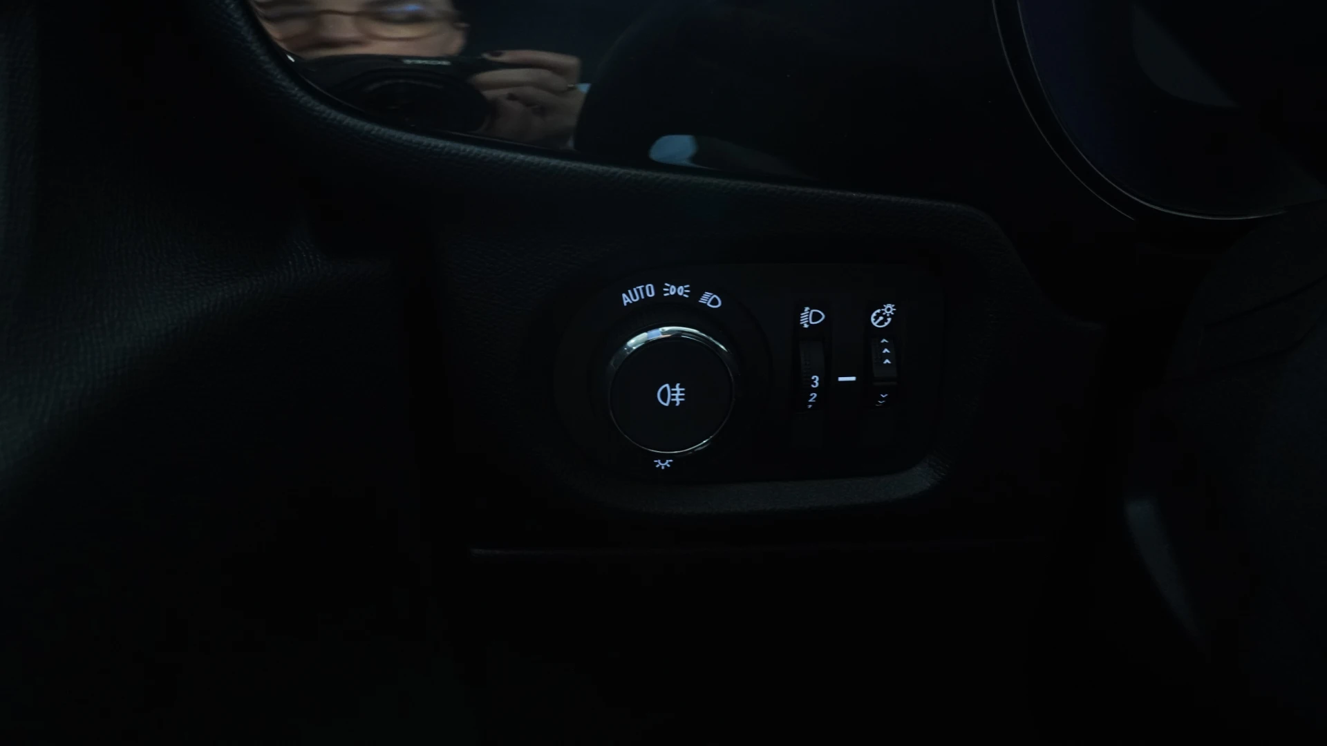 Opel Corsa-e 136CV Elegance 100% Elétrico 22