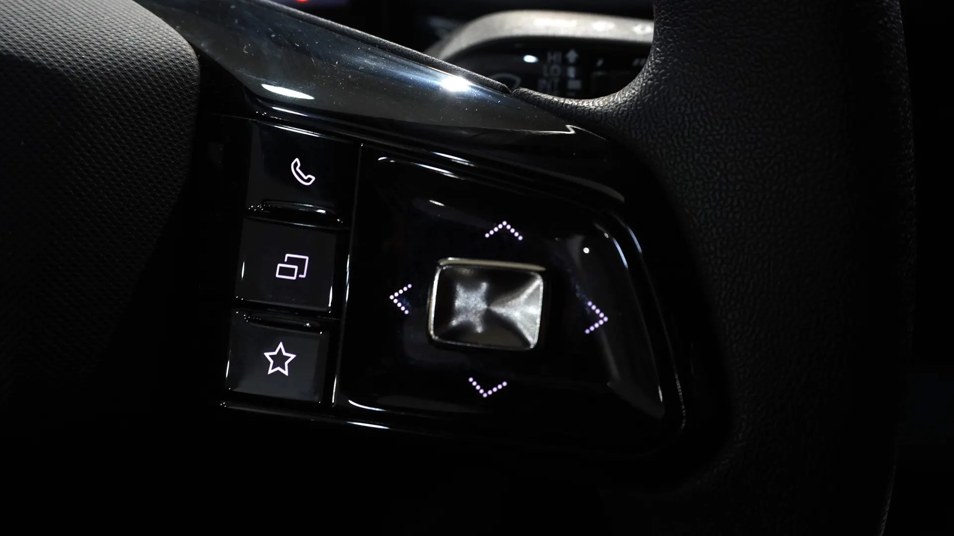 MG MG4 51 kWh Standard 17