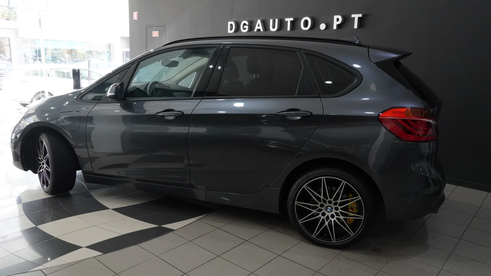 BMW 225xe Active Tourer iPerformance xDrive 7