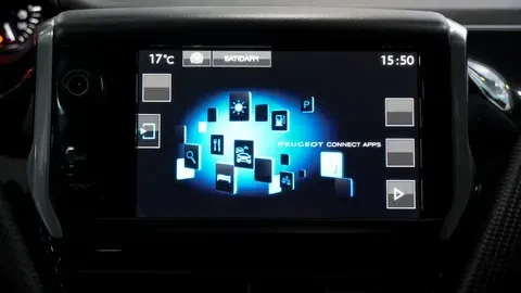 Peugeot 2008 1.2 PureTech Allure 24