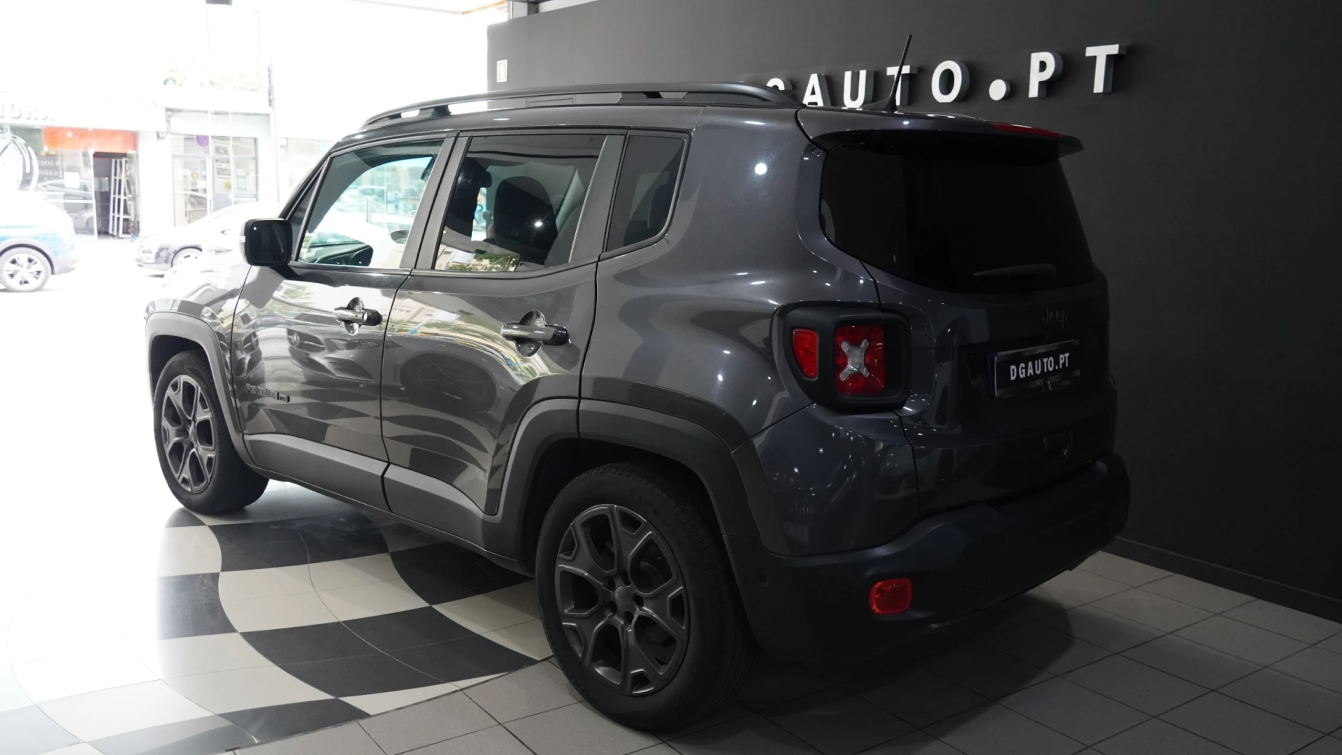 Jeep Renegade 1.0 T Limited 38