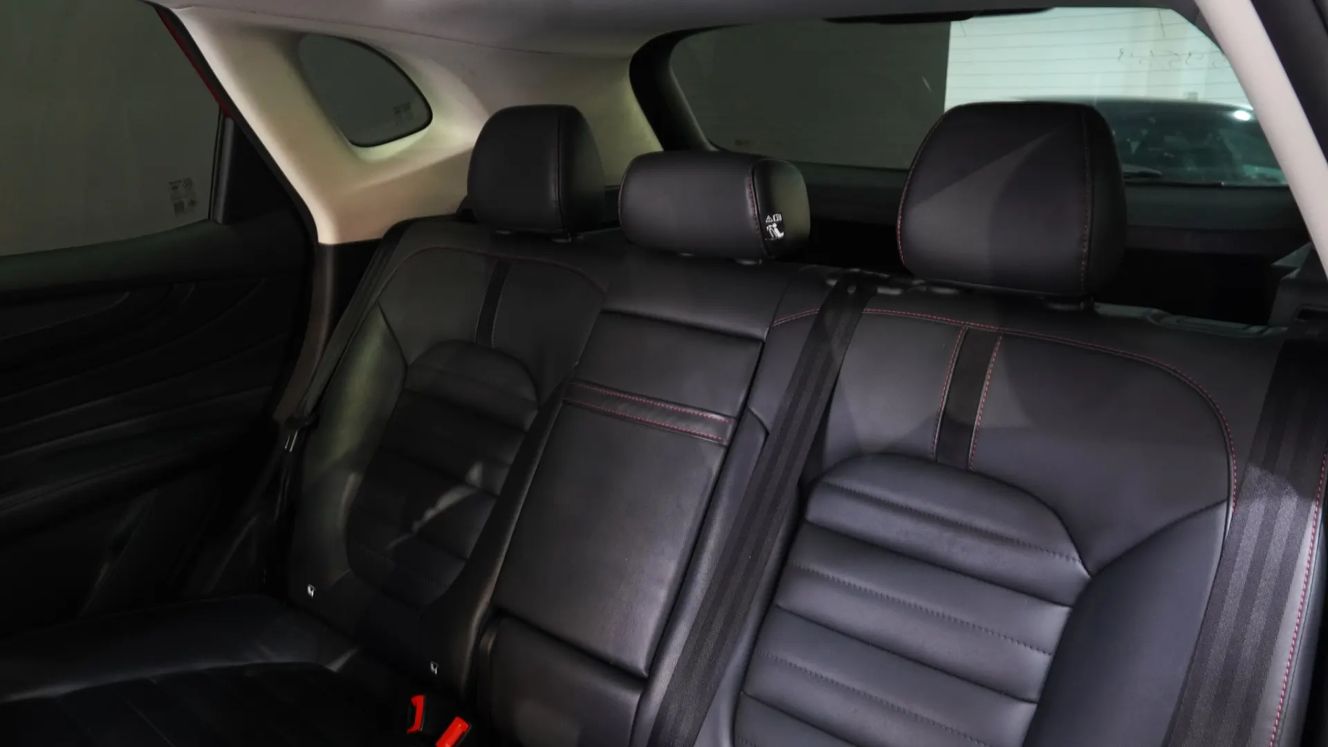 MG EHS 1.5 T-GDI Plug-in Hybrid Luxury 43