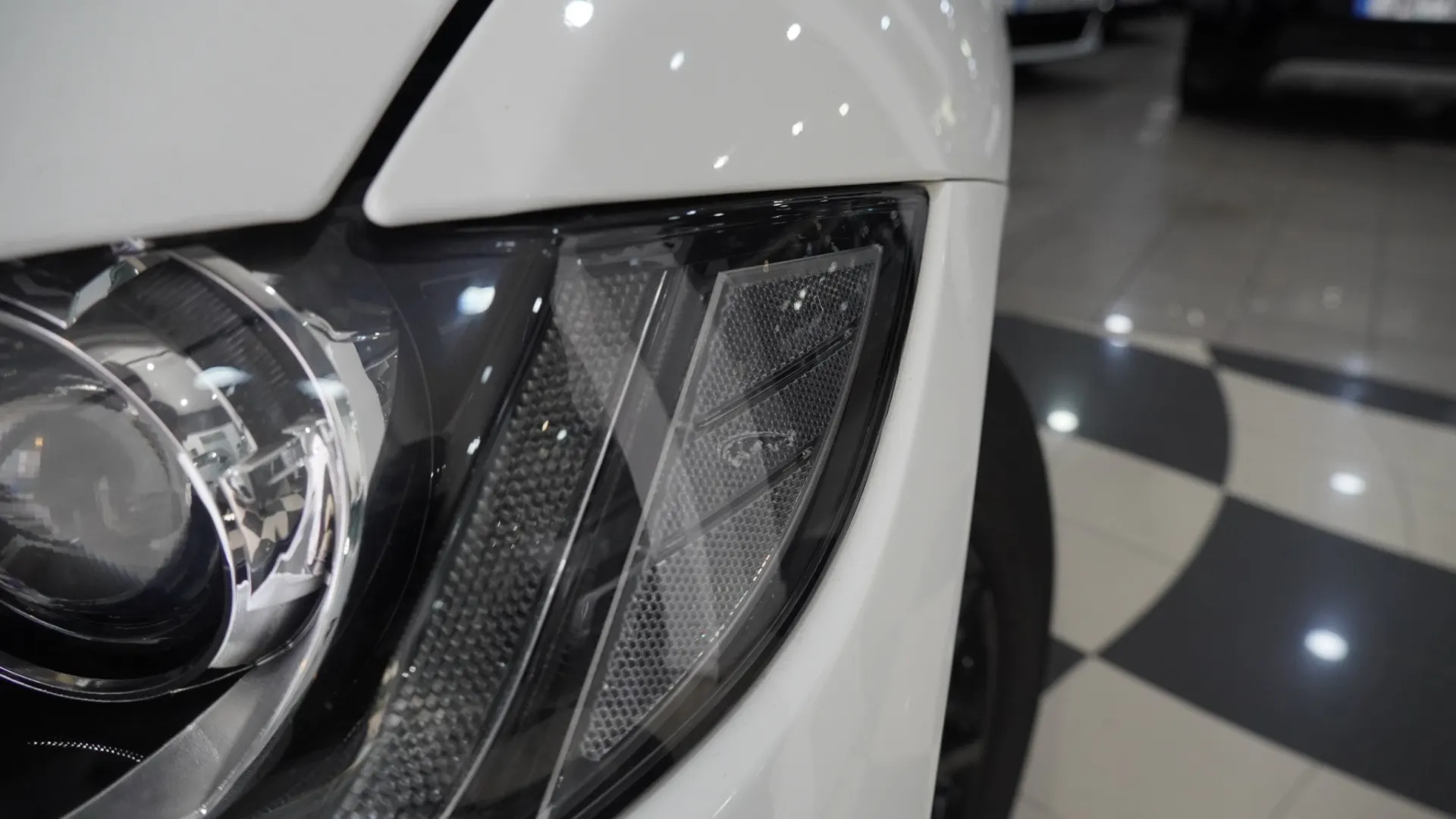 Jaguar F-Pace 2.0d Prestige - AWD 15