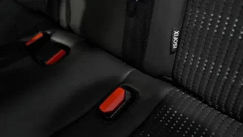 Peugeot 2008 1.2 PureTech Allure 32
