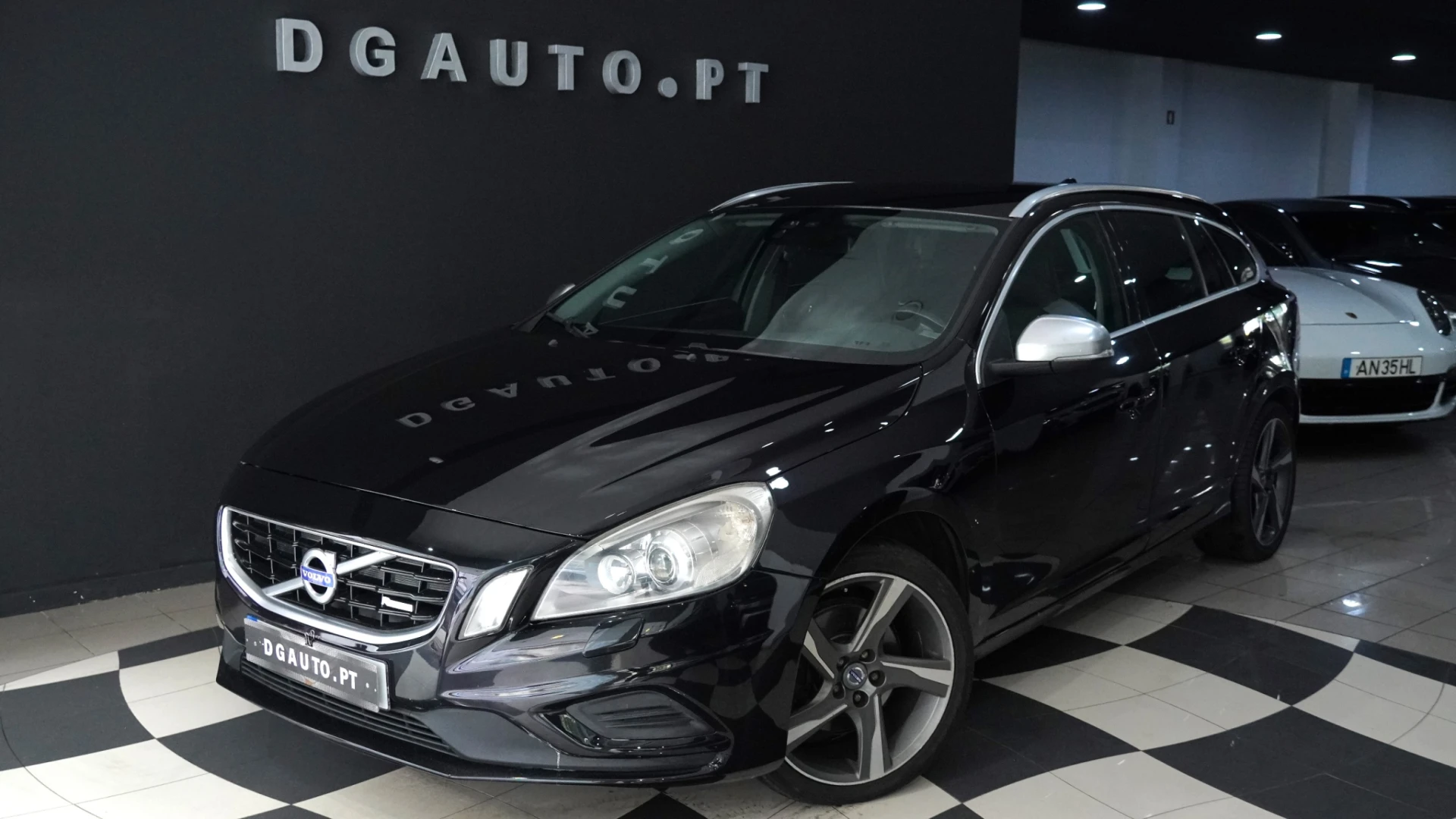 Volvo V60 1.6 D2 Drive R-Design Start/Stop 2