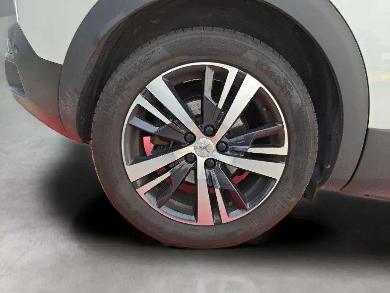 Peugeot 3008 1.5 BlueHDi Allure EAT8 3