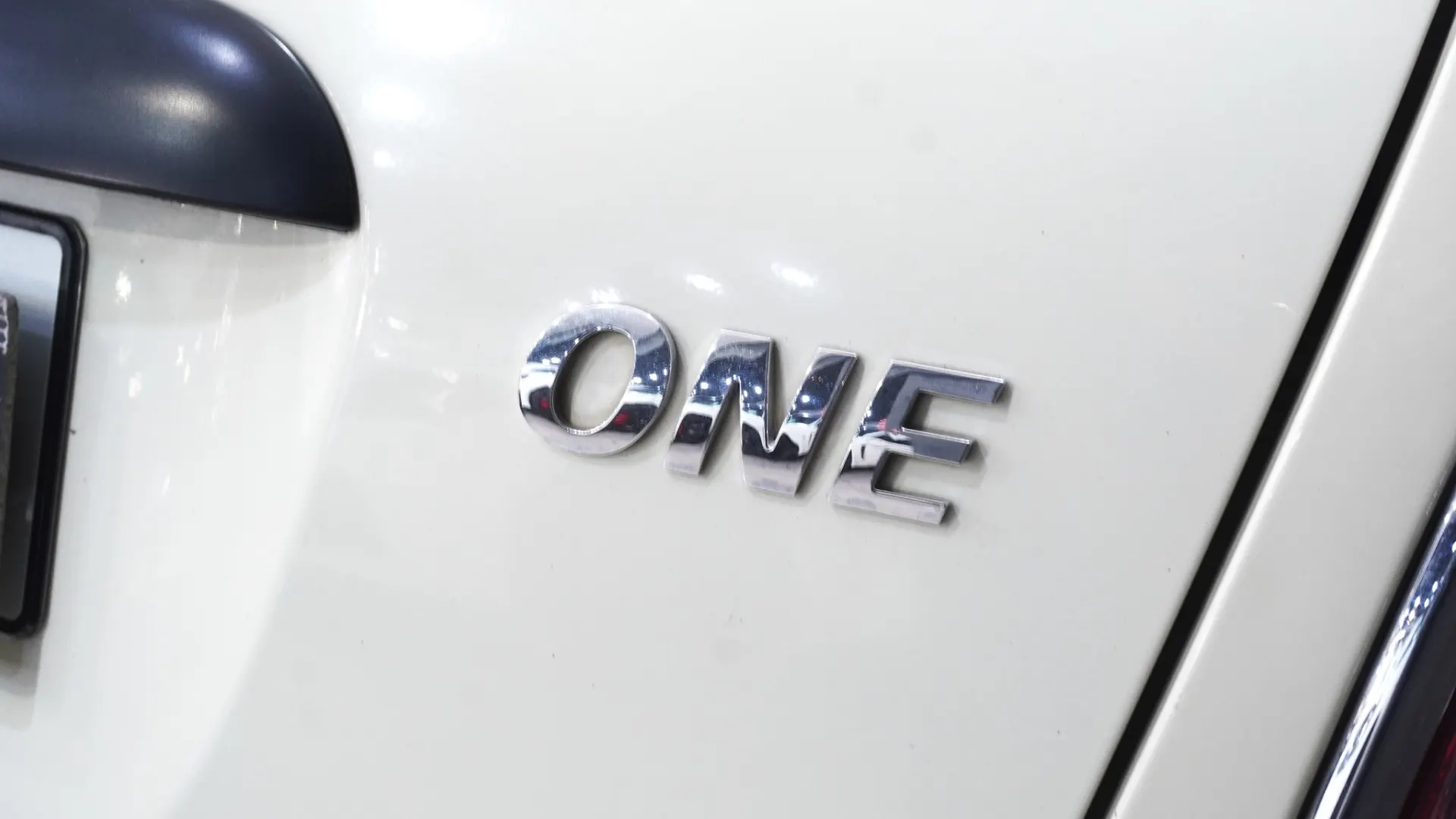 MINI 3 Portas One 1.6 14