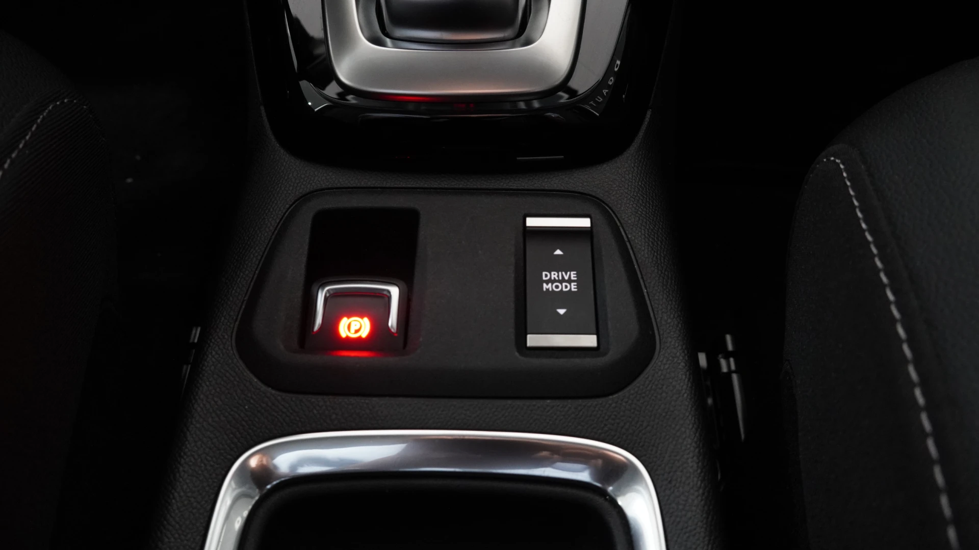 Opel Corsa-e 136CV Elegance 100% Elétrico 37