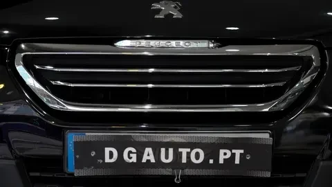 Peugeot 2008 1.2 PureTech Allure 6