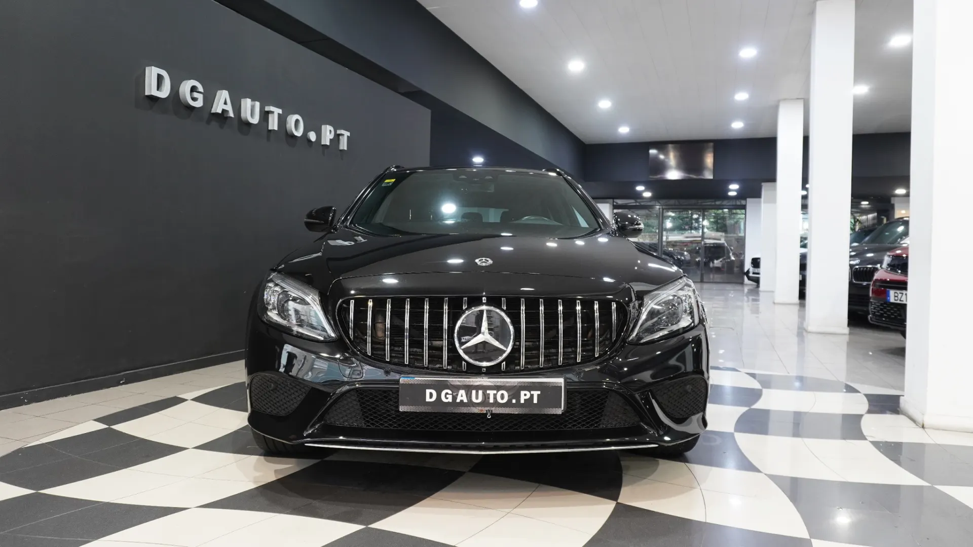 Mercedes-Benz C 300 e Avantgarde 2