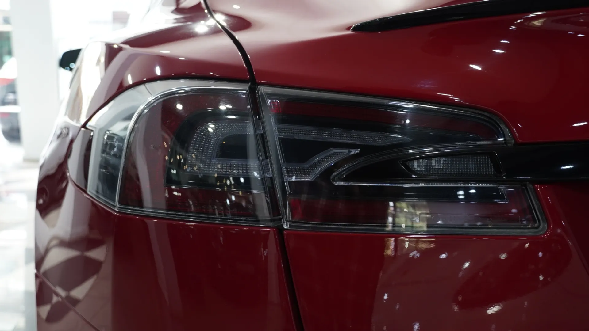 Tesla Model S 75D 19