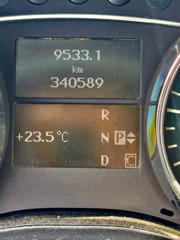 Mercedes-Benz R 320 CDi 4-Matic 11