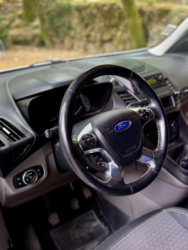Ford Transit Connect 6