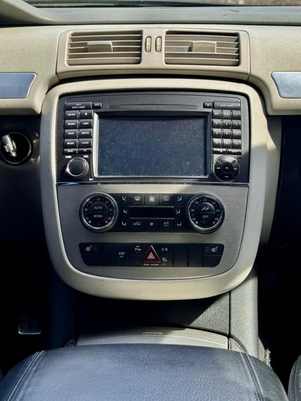 Mercedes-Benz R 320 CDi 4-Matic 9