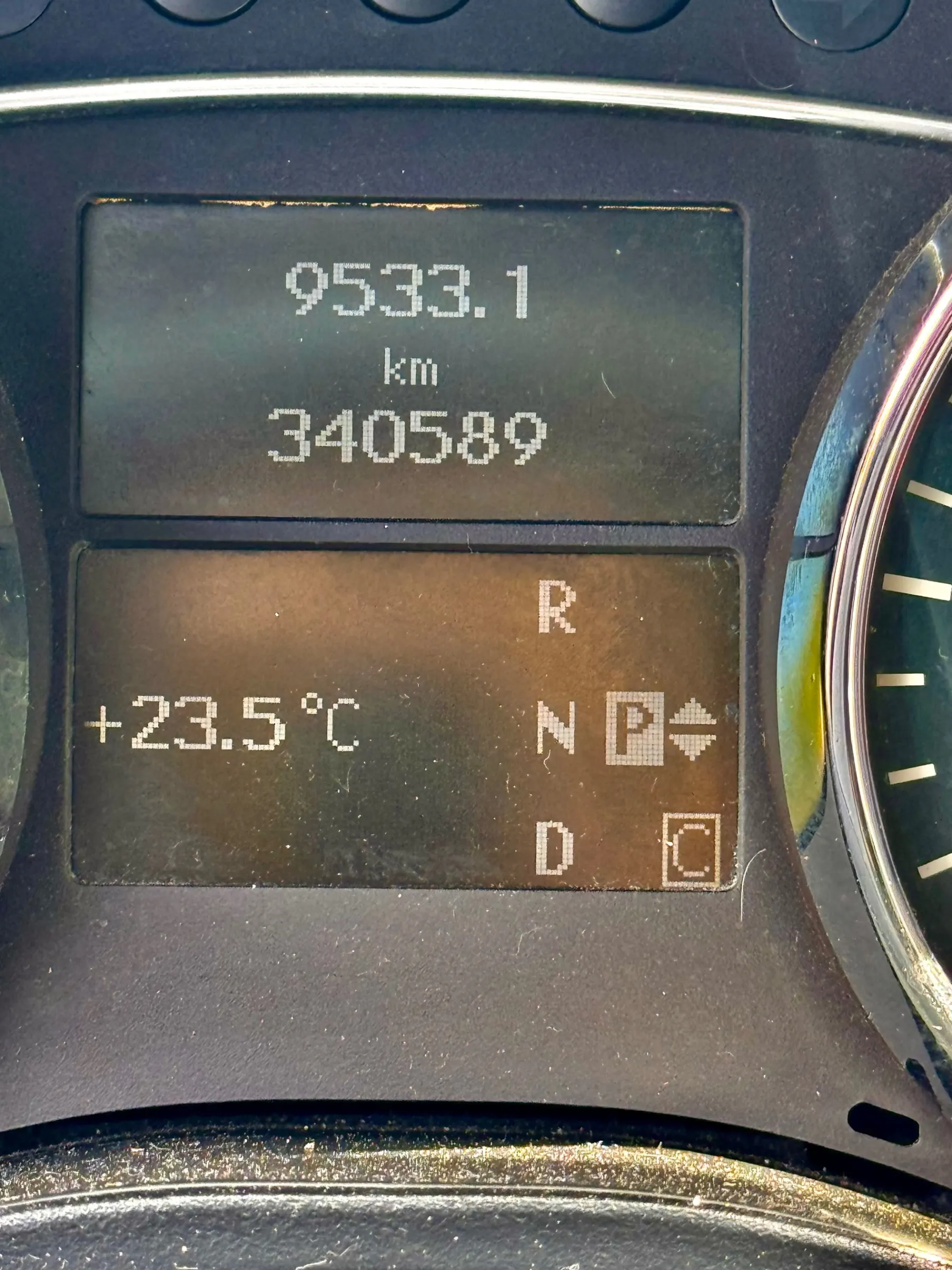 Mercedes-Benz R 320 CDi 4-Matic 11