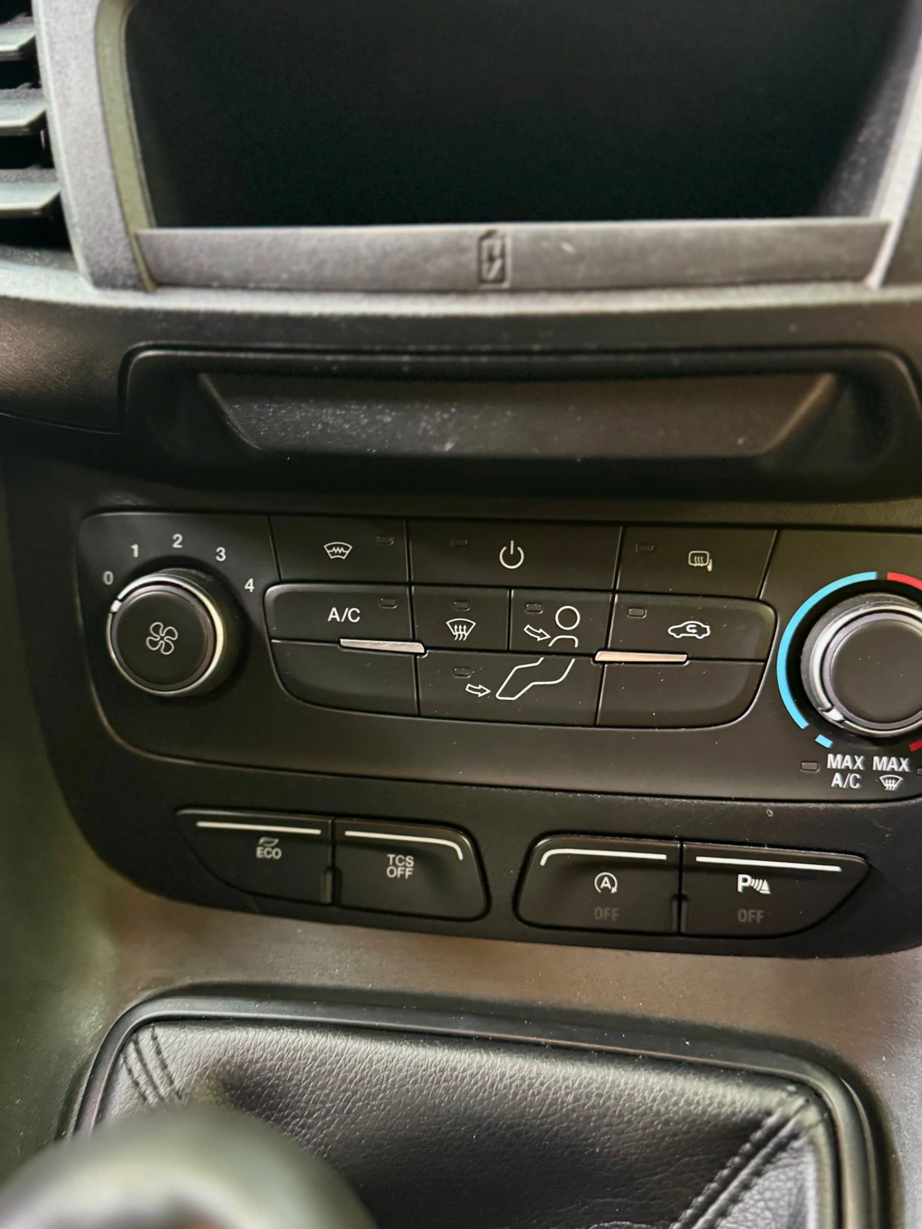 Ford Transit Connect 12