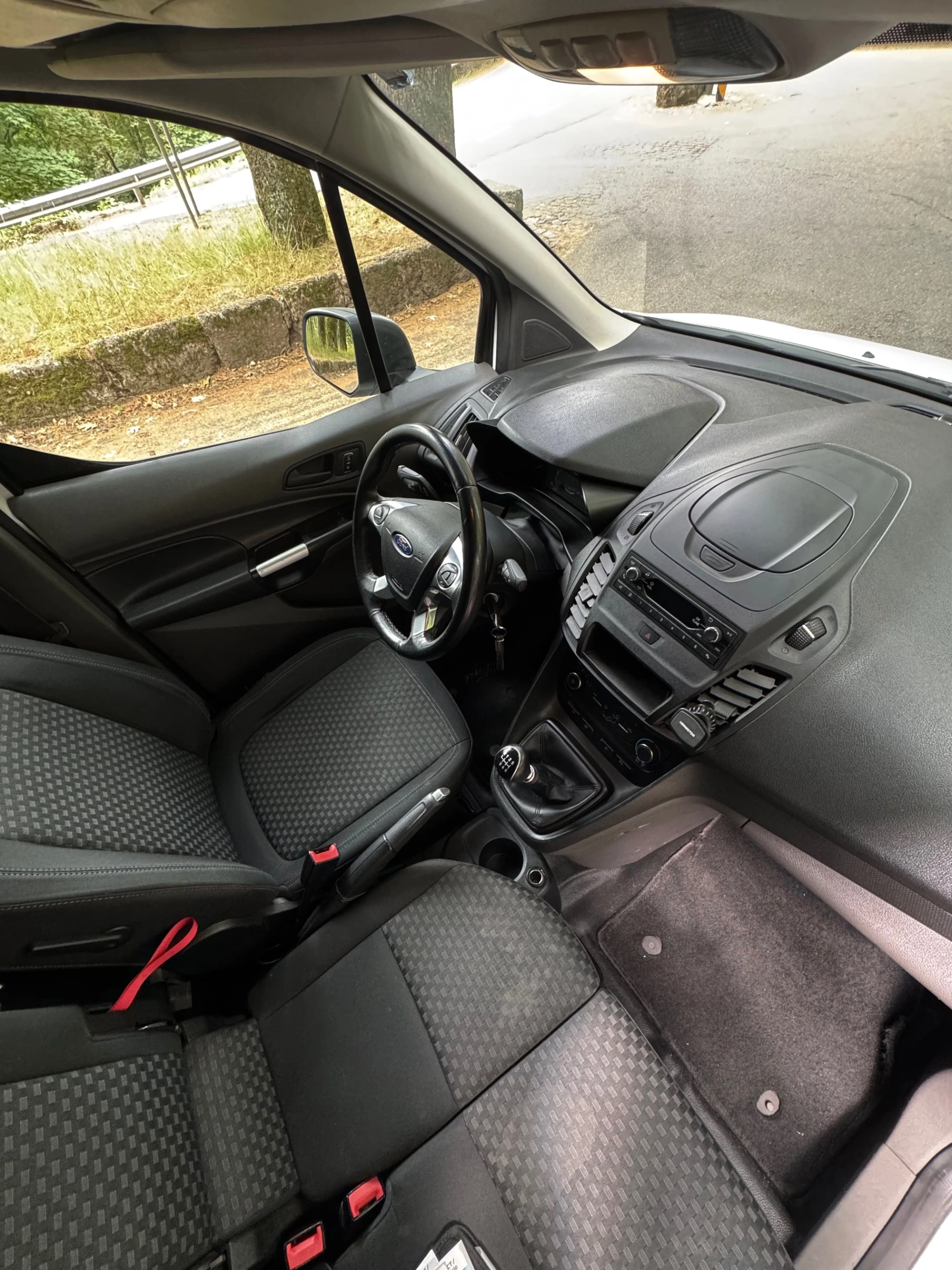 Ford Transit Connect 10