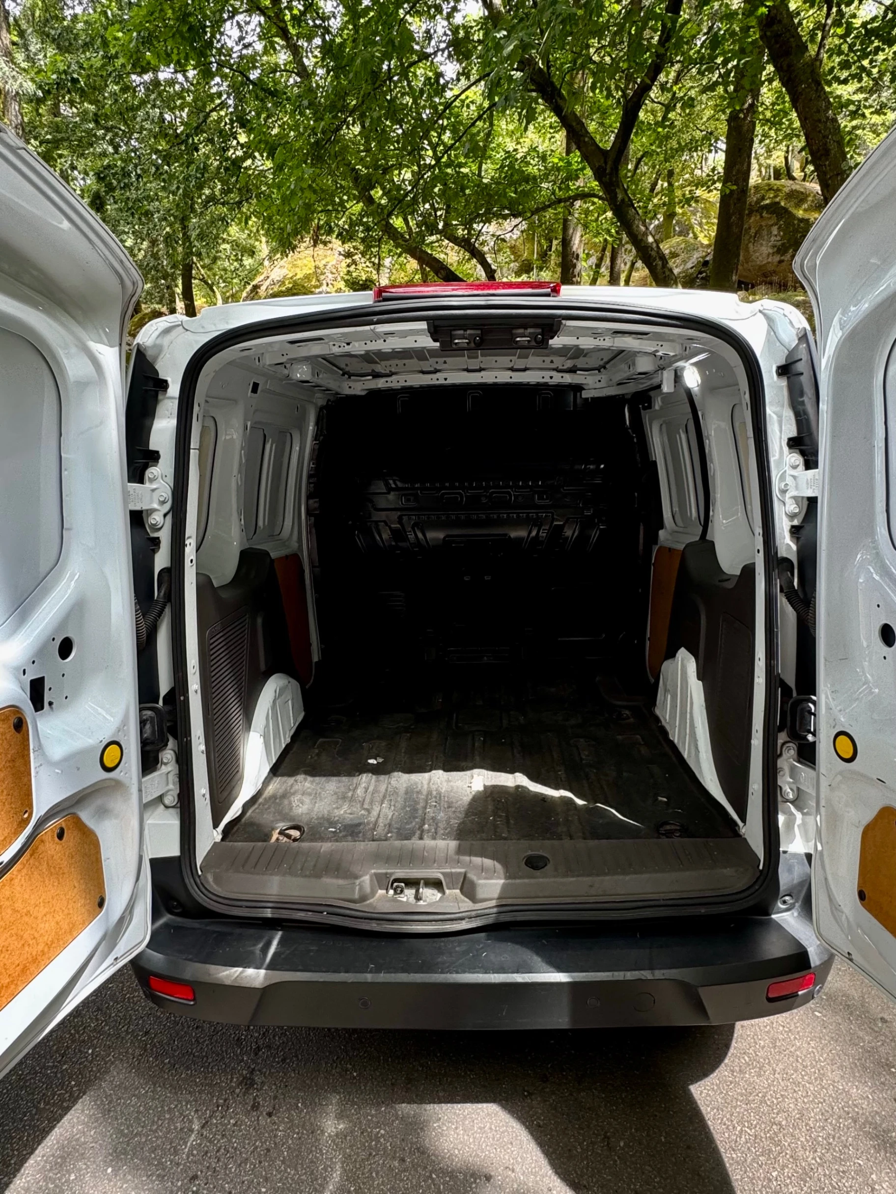 Ford Transit Connect 11