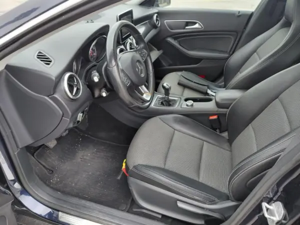 Mercedes-Benz CLA 180 1.5 CDI 6