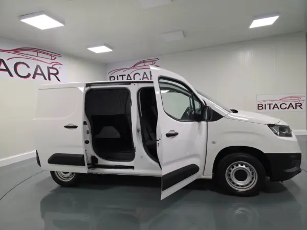 Toyota Proace CITY 1.5D IVA DEDUTIVEL 13